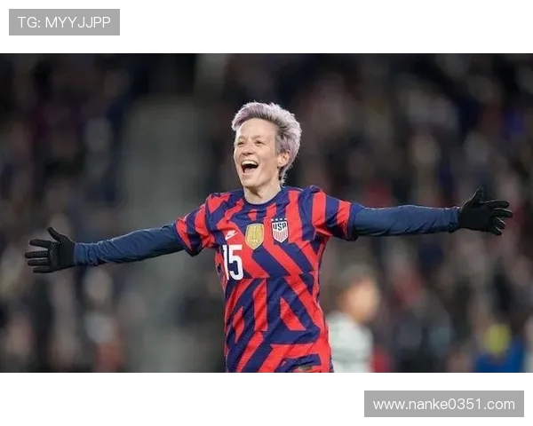 卡尔将在明年年满18岁后转为职业球员 签约合同正式生效